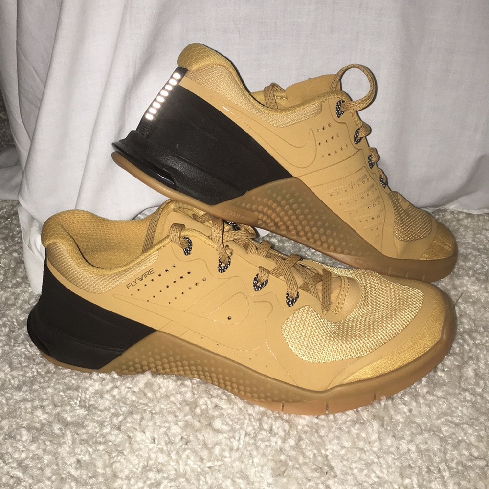 BRAND new ! Metcon 2, haystack , 8 w (6men)